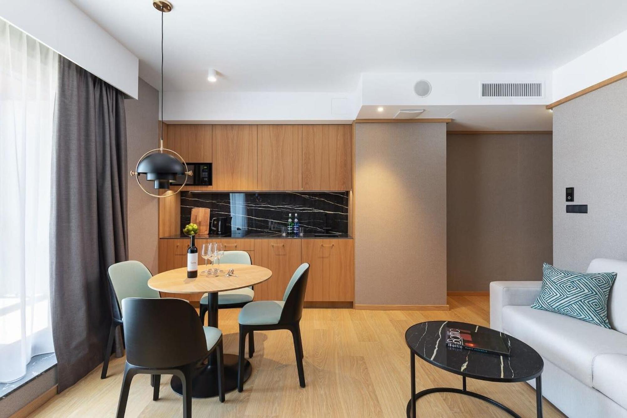 Apartamenty Deo Plaza By Rent Like Home Gdansk Bagian luar foto