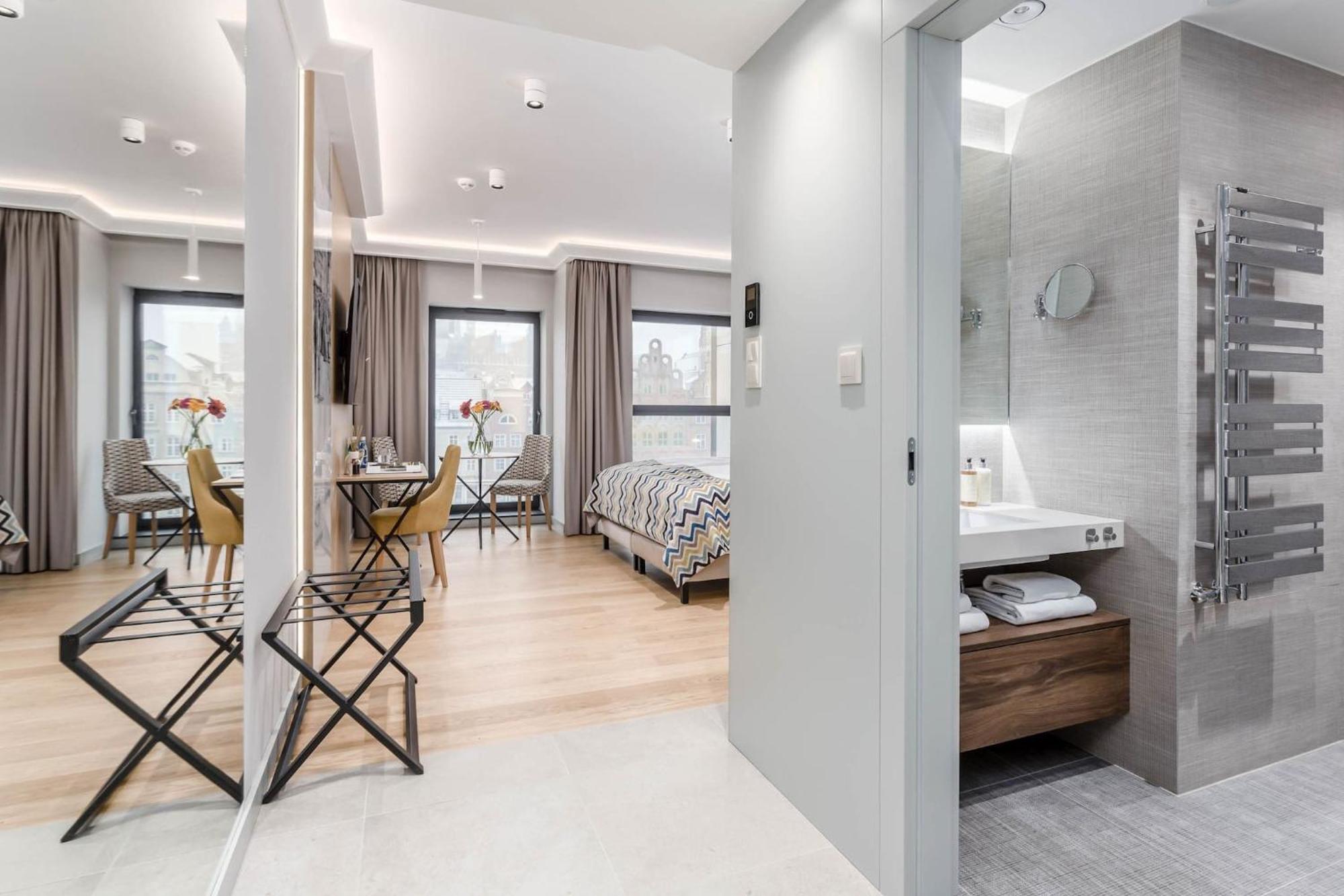 Apartamenty Deo Plaza By Rent Like Home Gdansk Bagian luar foto